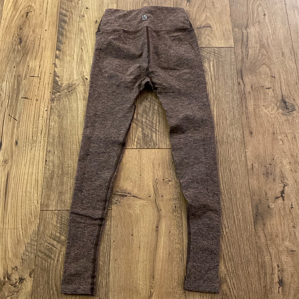 EUC BuffBunny Seamless Leggings, Medium